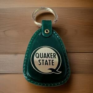 Vintage Green Quaker State Motor Oil Key Chain Claremont N.H Toyota